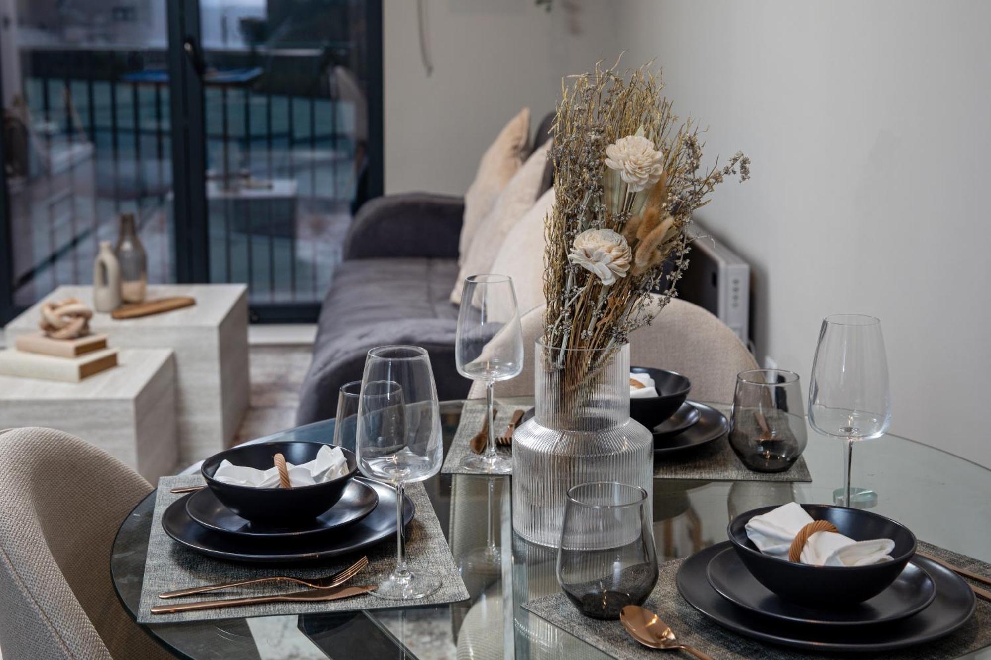 Springwell Suite - City Centre - Balcony & Pool Table - 3 Bed ليدز المظهر الخارجي الصورة